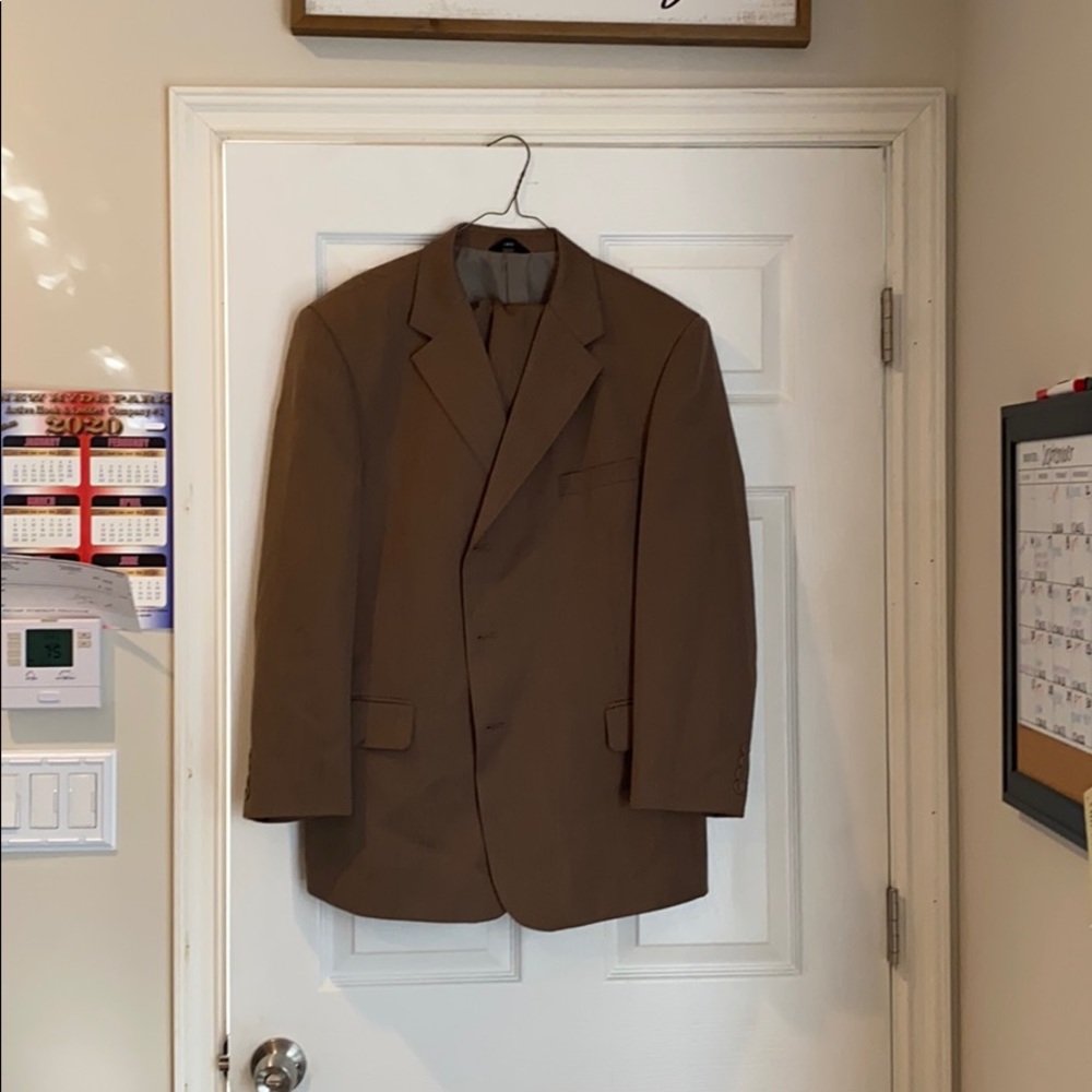 Ferretti Suit
